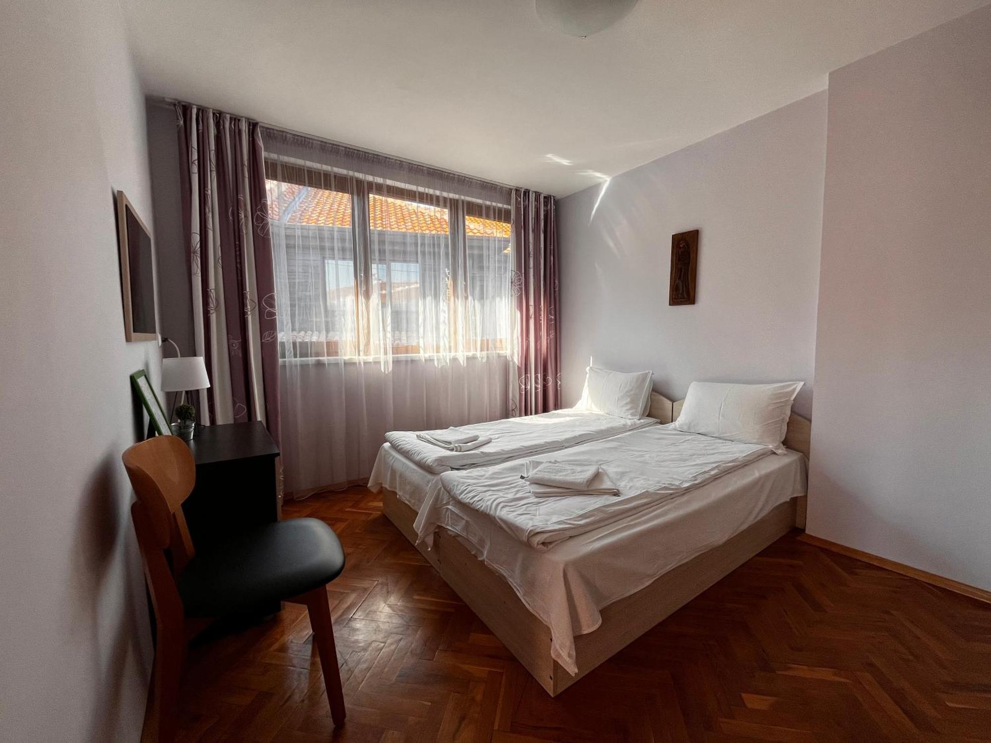 Guest House Lilly Νεσέμπαρ Εξωτερικό φωτογραφία